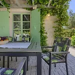 Villa Fabulous Zelda With Pool Near The